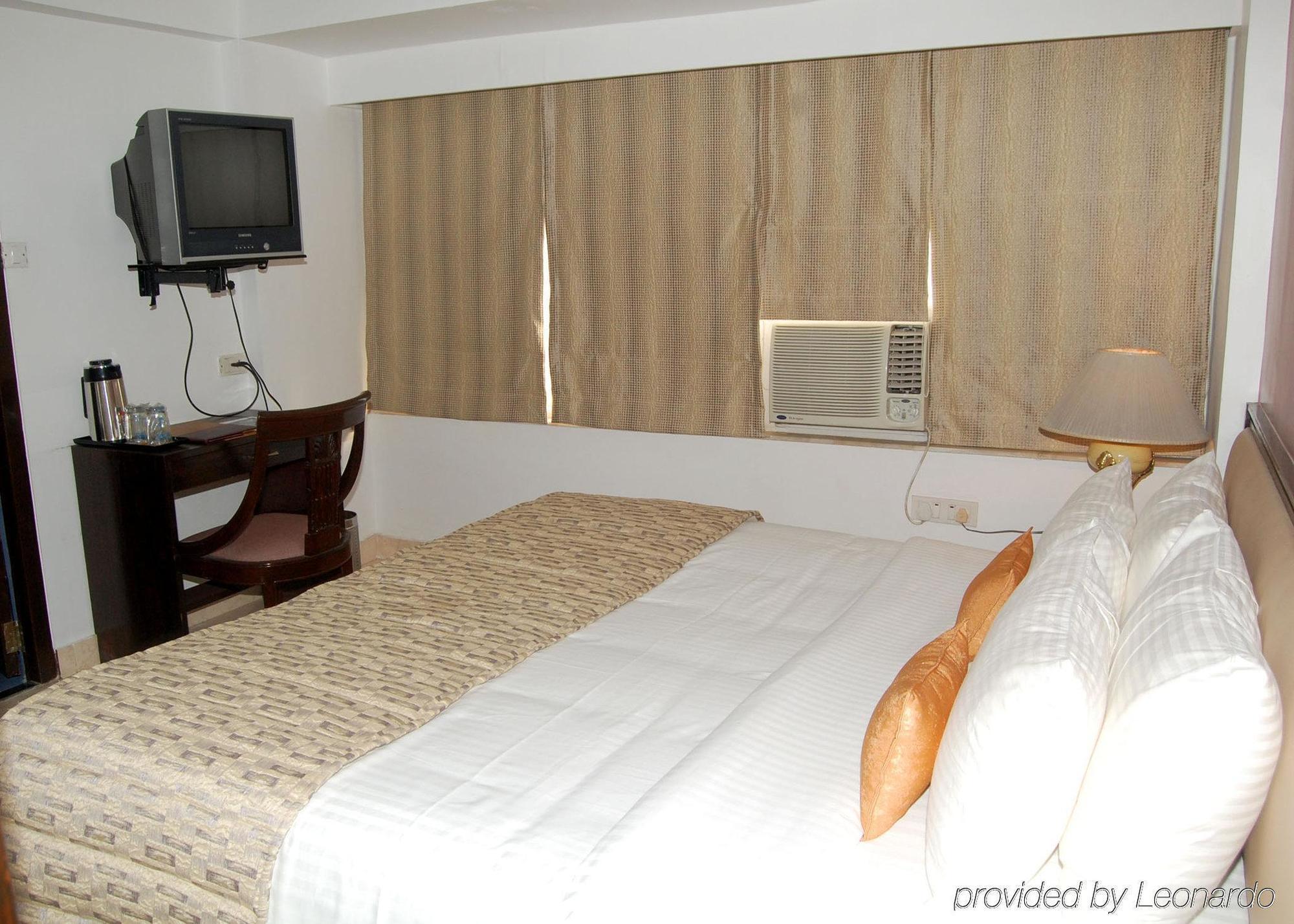 7 Apple Hotel Pimpri Pune Exterior photo